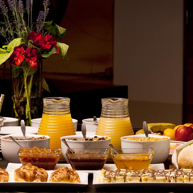 Desayuno bufé
